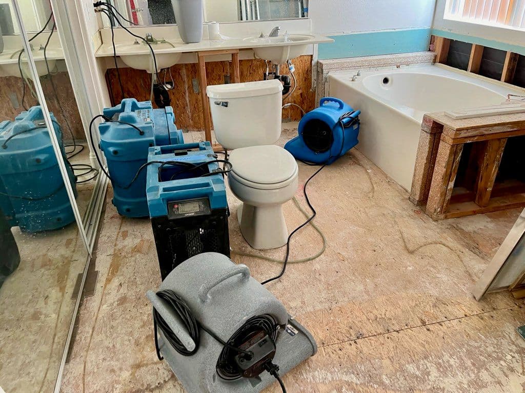Bathroom Water Damage Restoration in Lake Elsinore